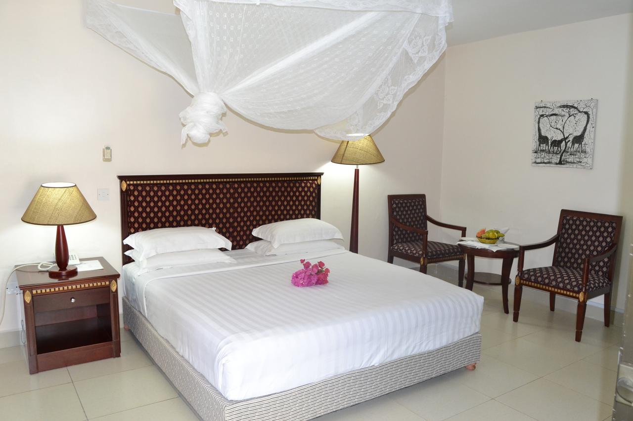 Oceanic Bay Hotel & Resort gallery