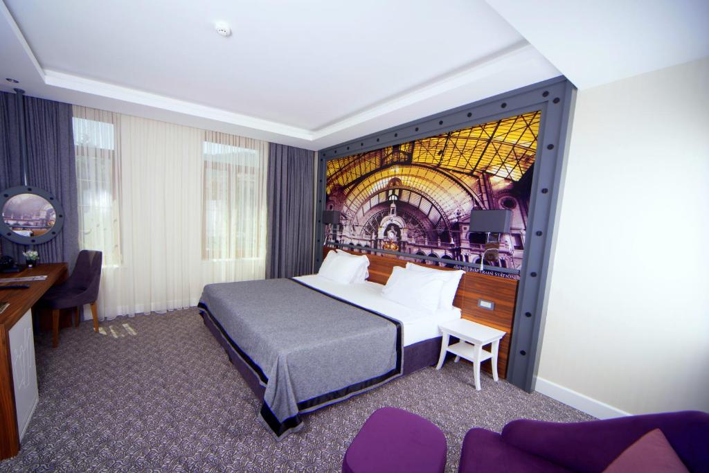 Deluxe Room with City View