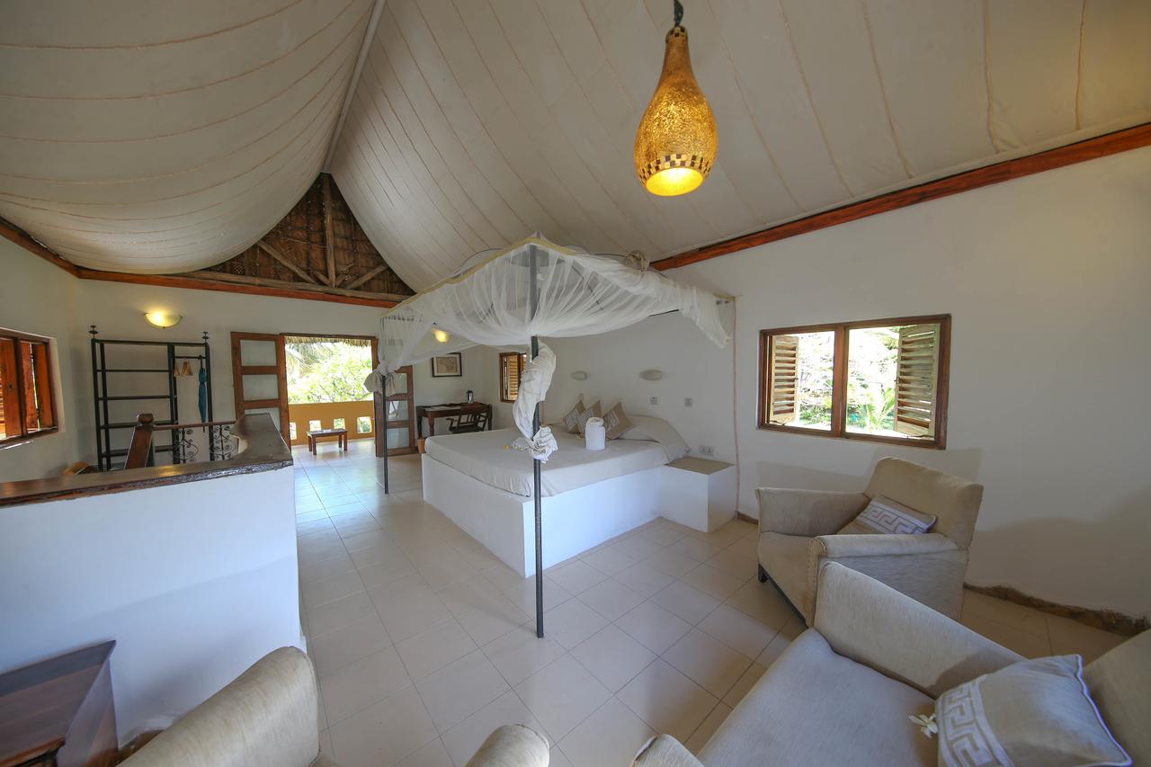 Kinasi Lodge
