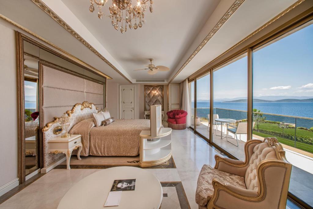 Deluxe Villa