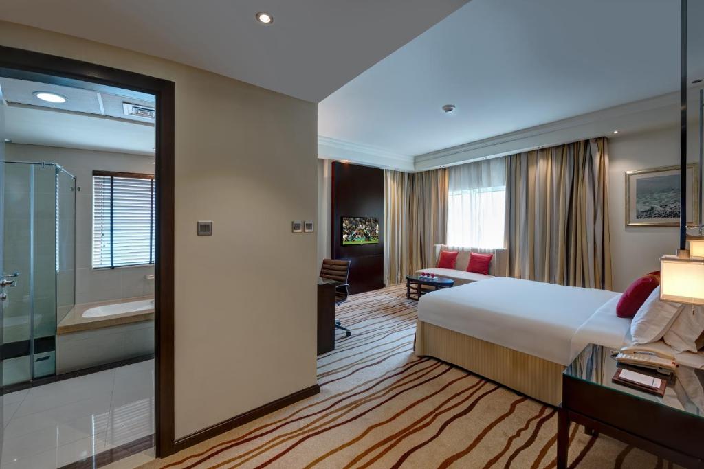 Guest Room with King Bed