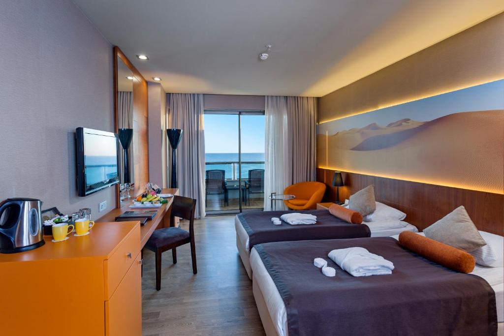 Standard Room Side Sea View