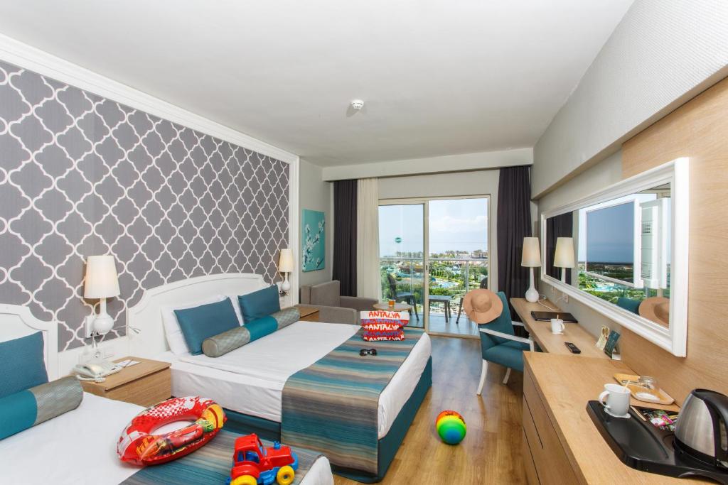 Deluxe Sea View Room