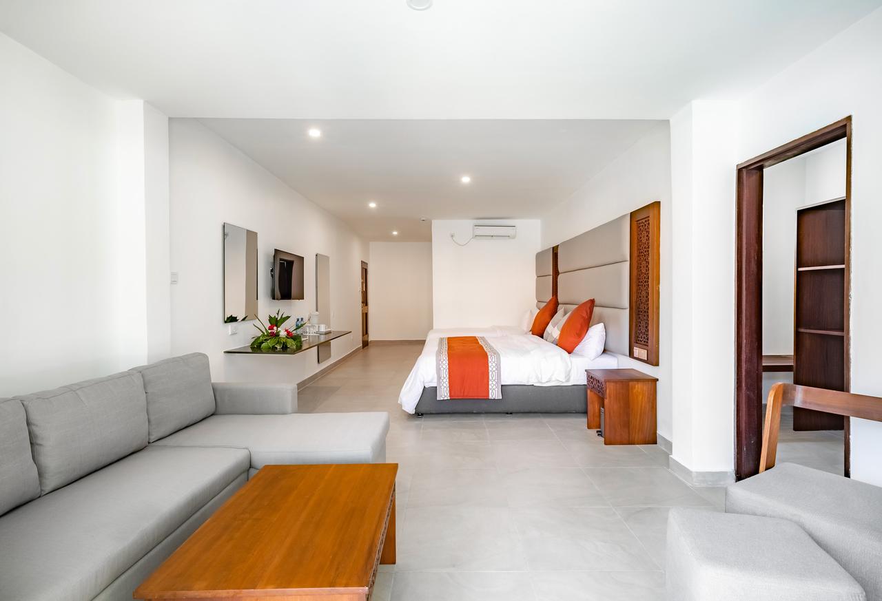 Southern Palms Beach Resort gallery