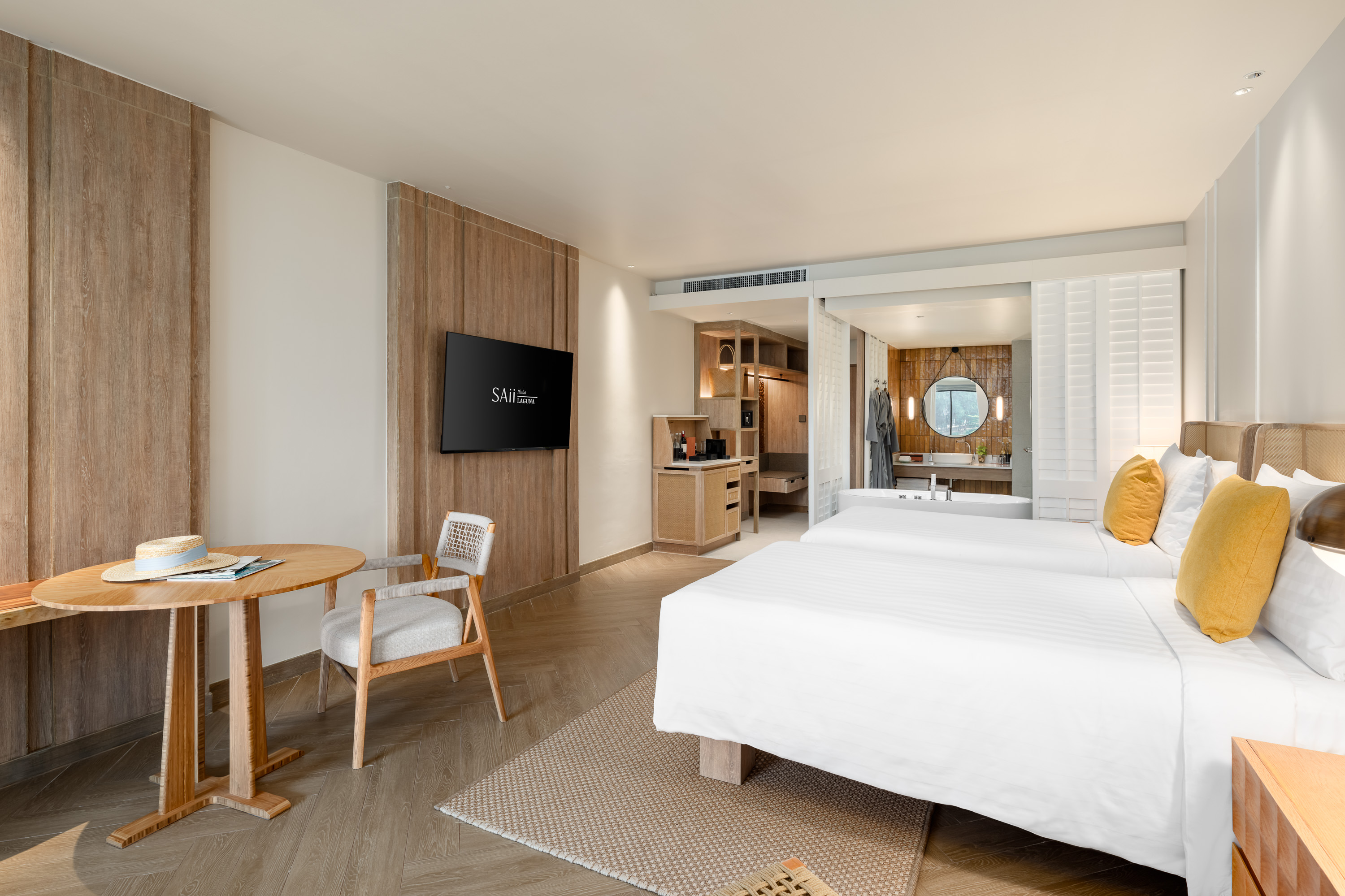 Club Lagoon View 1 King Bed