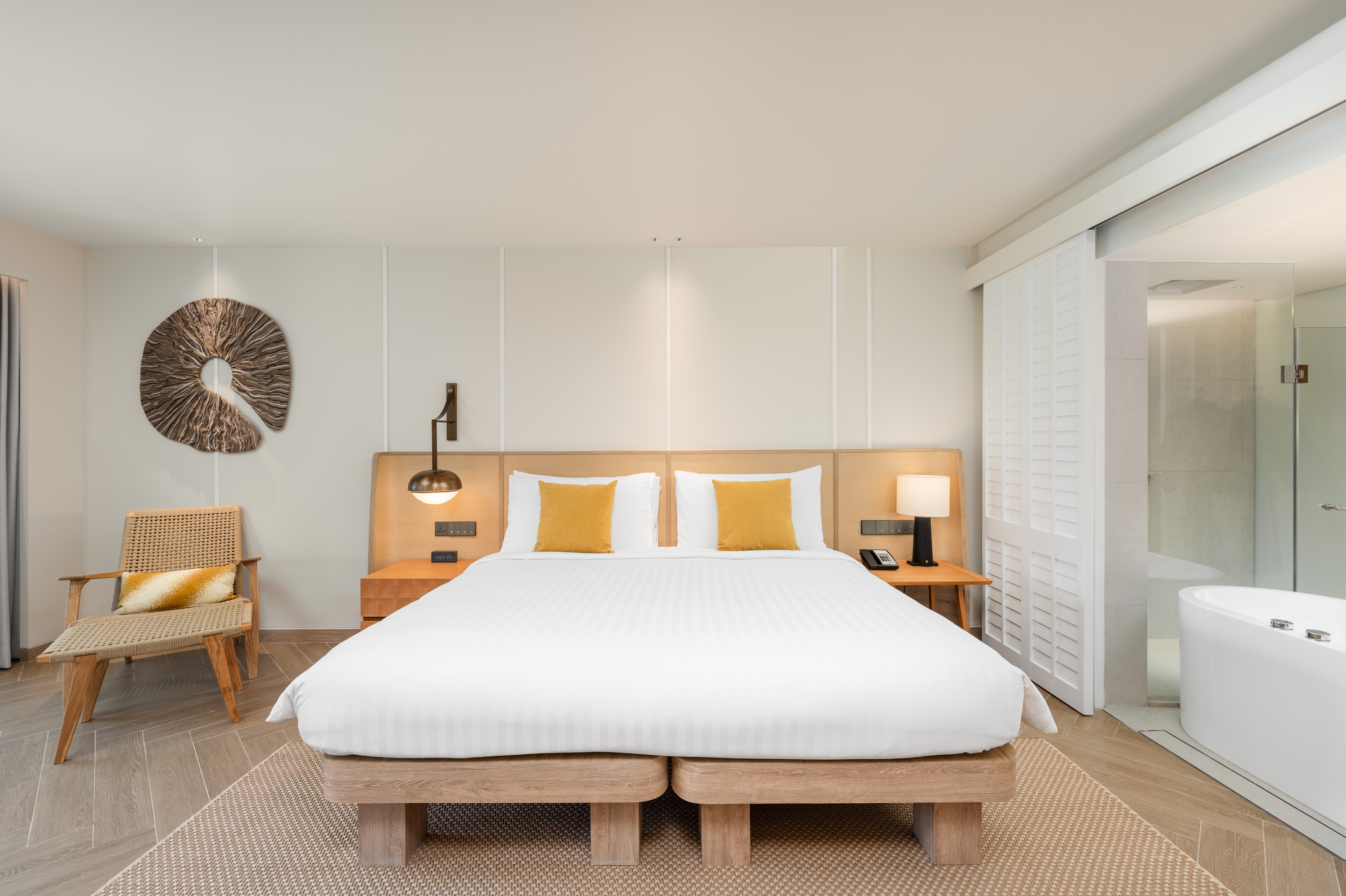Club Ocean View 1 King Bed