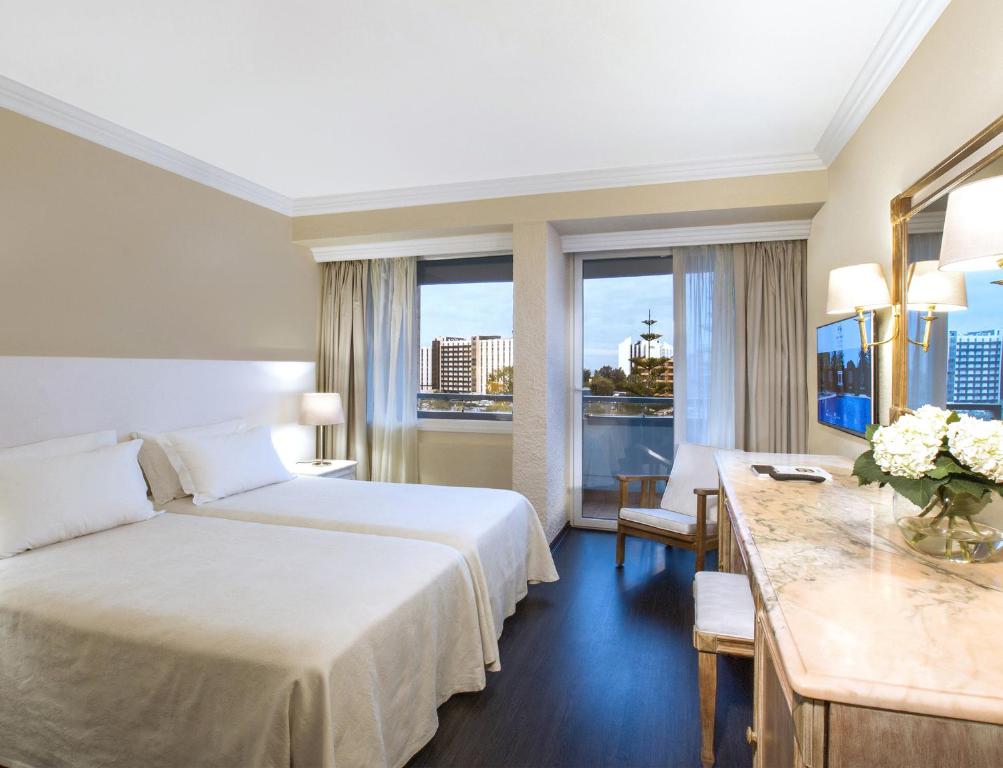 Classic Double or Twin Room with Sea View