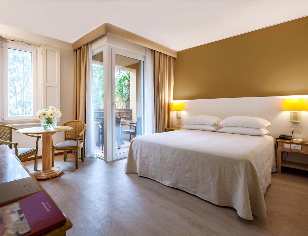 Classic Double or Twin Room