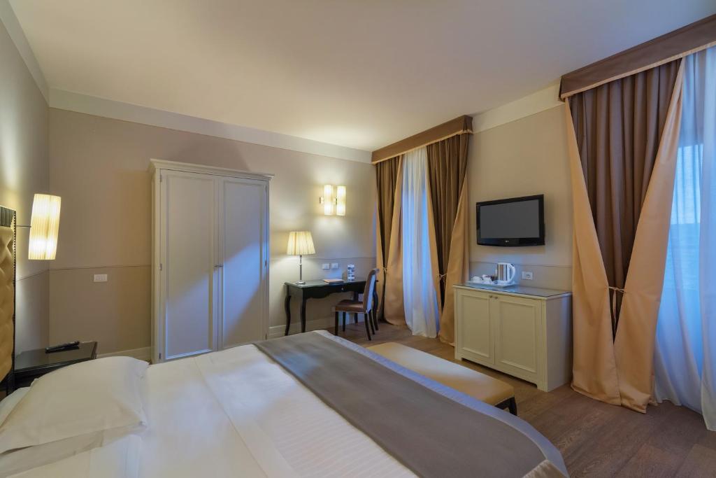 Classic Suite with Spa Access