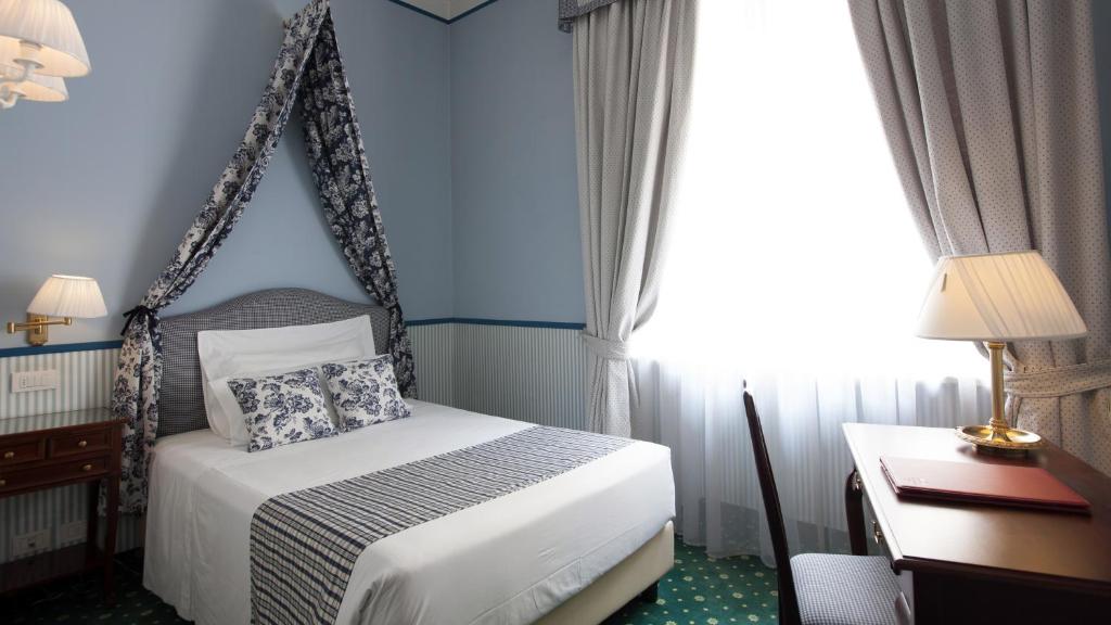 Classic Single Room