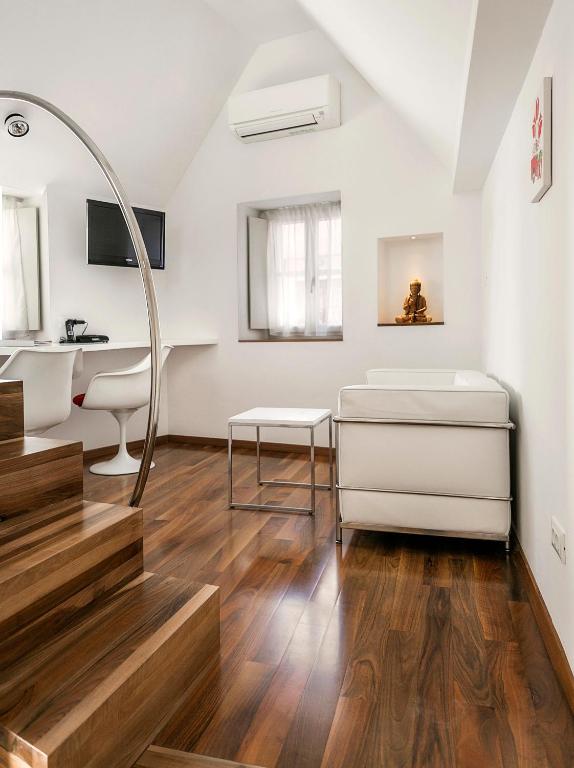 Standard studio (duplex)