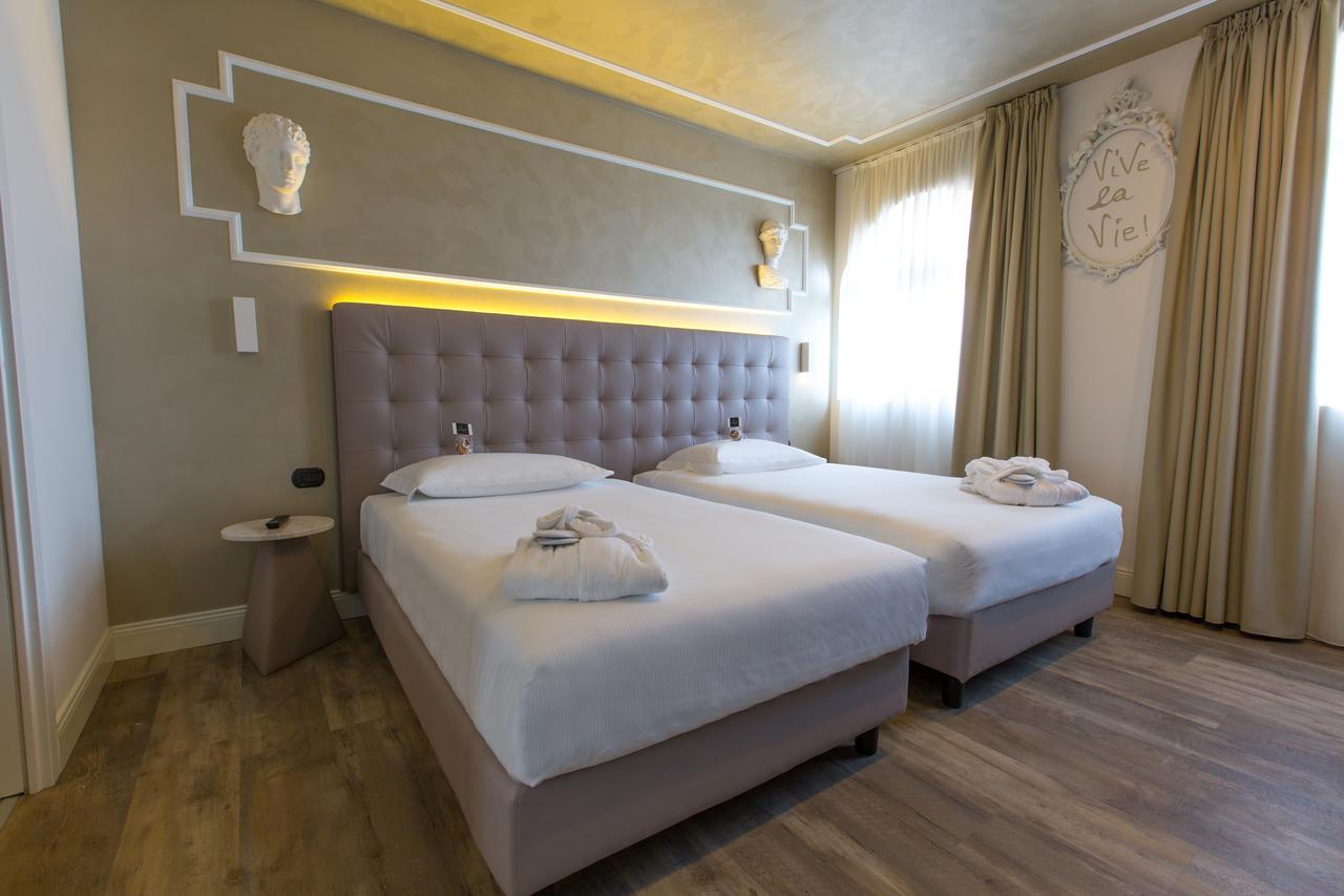 Hotel Al Campanile Aparthotel & Suite