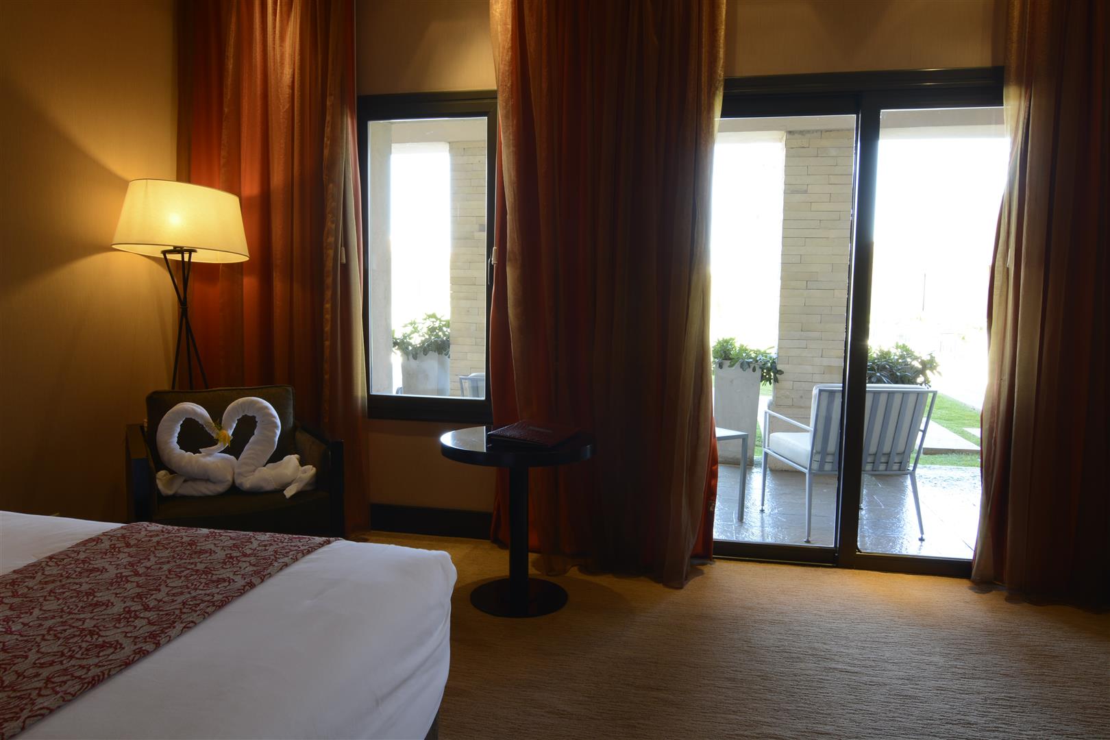 Habitación superior con cama king size para personas con movilidad reducida