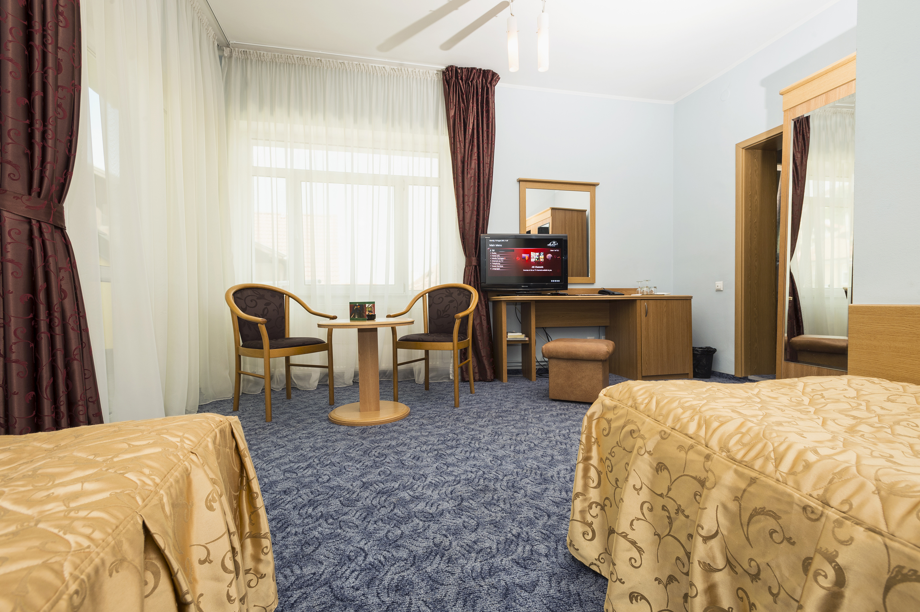 Comfort Twin Room 3* in Ambient Hotel , 27 Iuliu Maniu, Brasov, Romania
