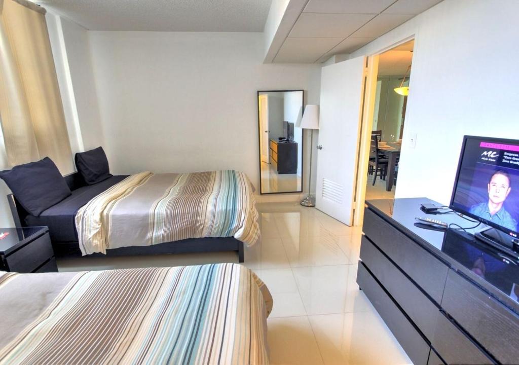 14W 3901 - Miami Hollywood High Rise Condo
