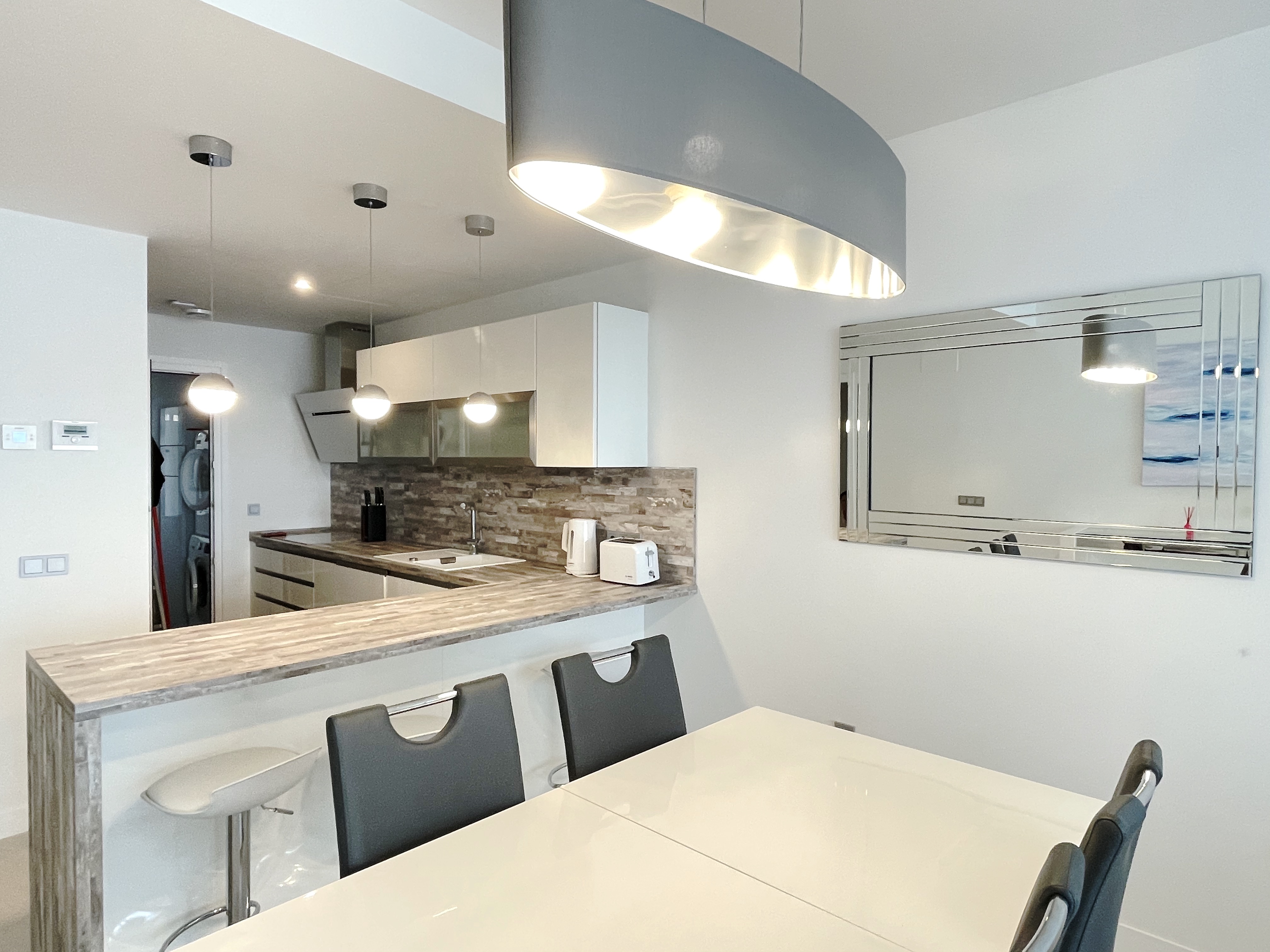 Bayview, Benalmádena - Luxurious home with views, garden, community pool and a padel court