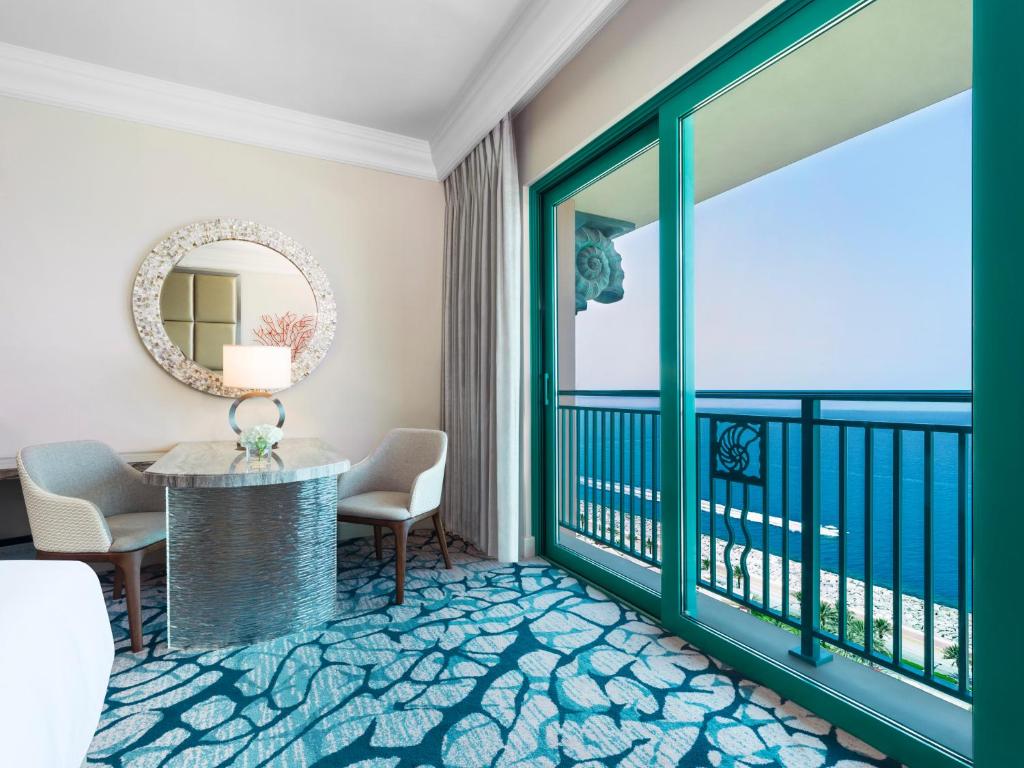 Ocean Queen Room