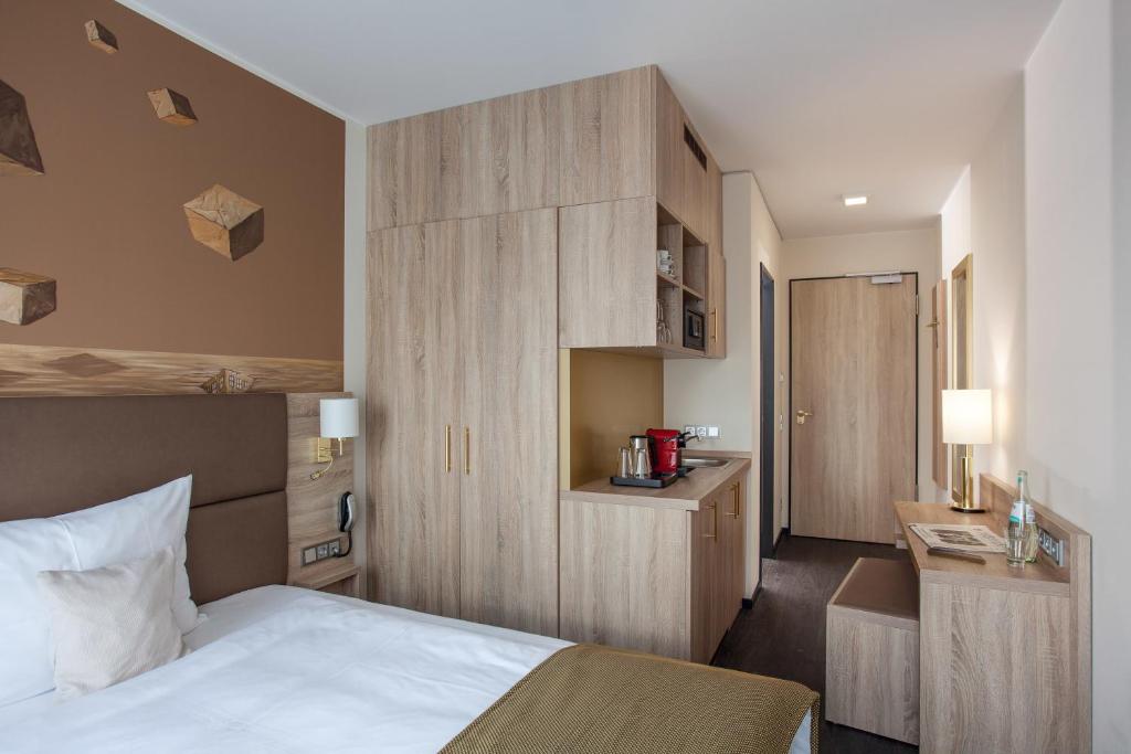 Single Room Small