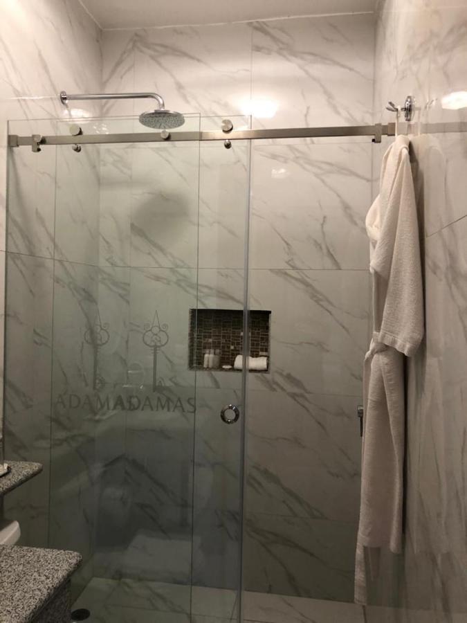 Adamas House Hotel
