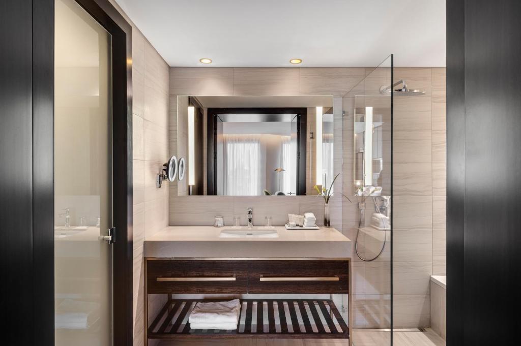 Premium Old City Room
