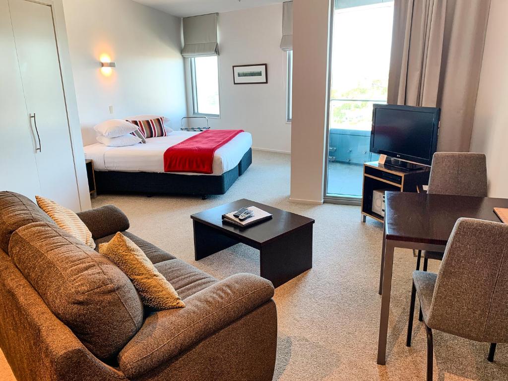 Studio Apartment with Sea View