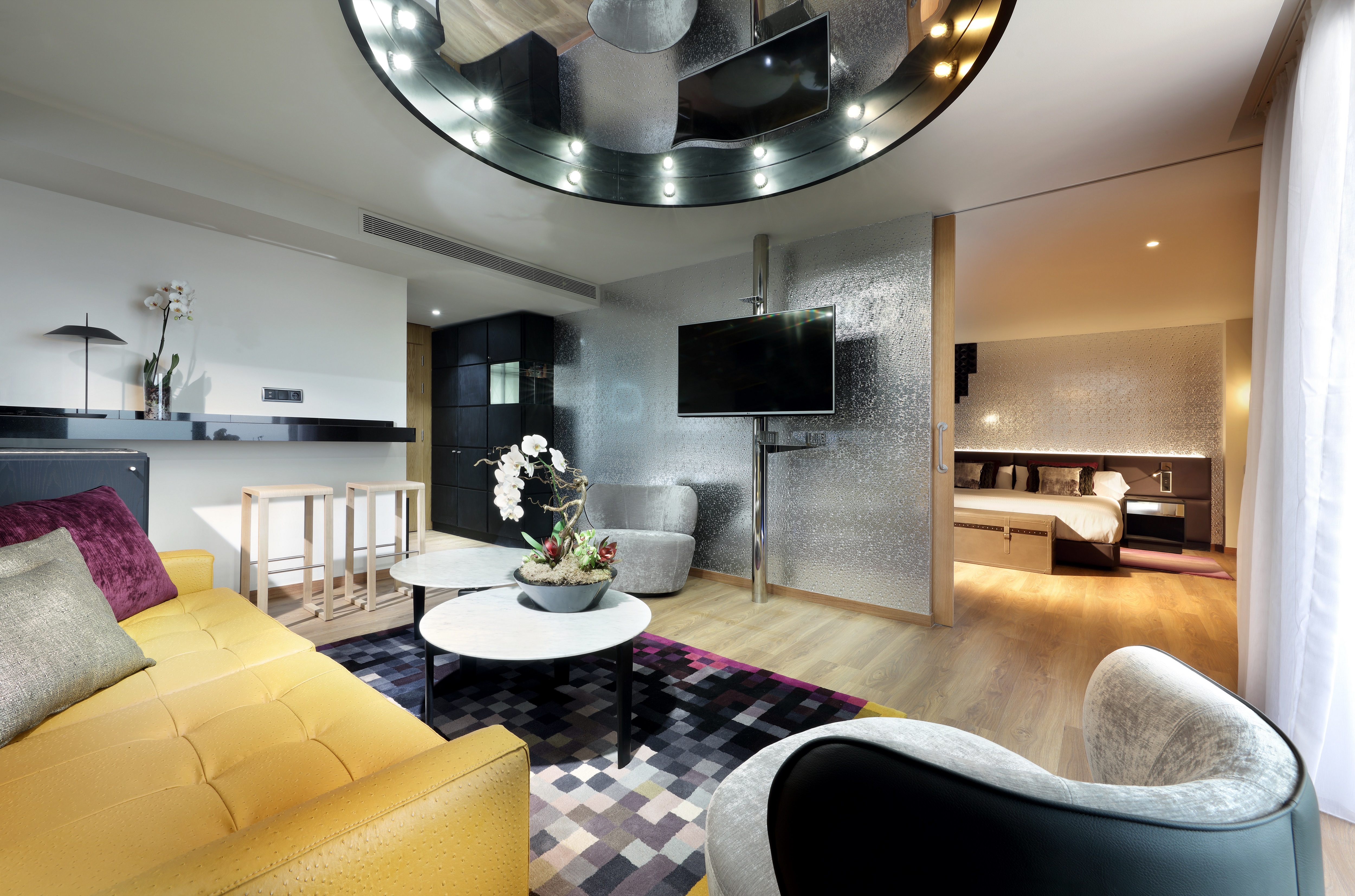 Rock Suite Platinum (4 Adults)
