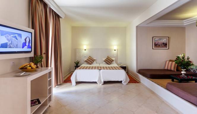 Standard Family Room (4A)