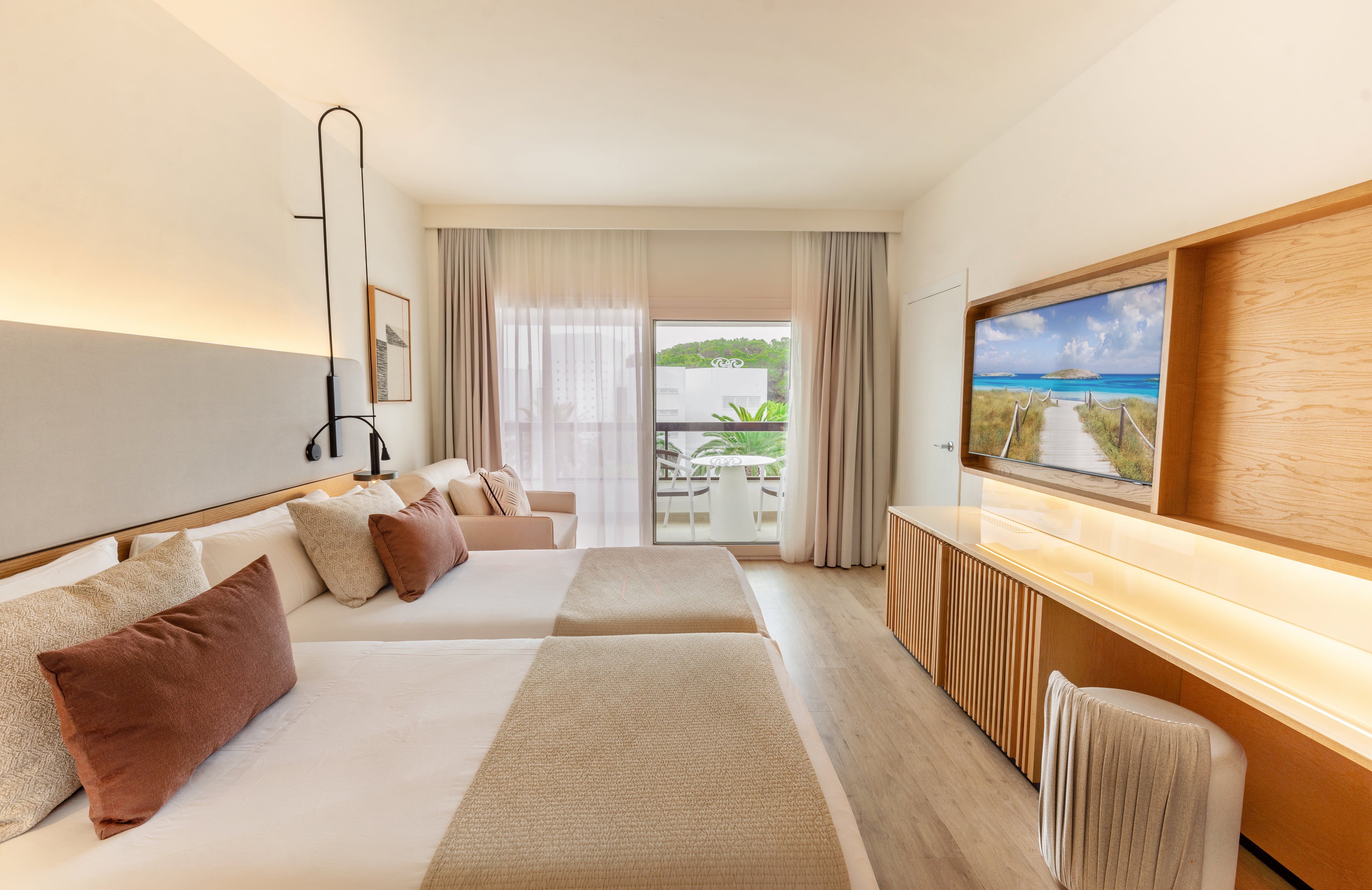 Suite with Garden View 3 ad + 1 ch