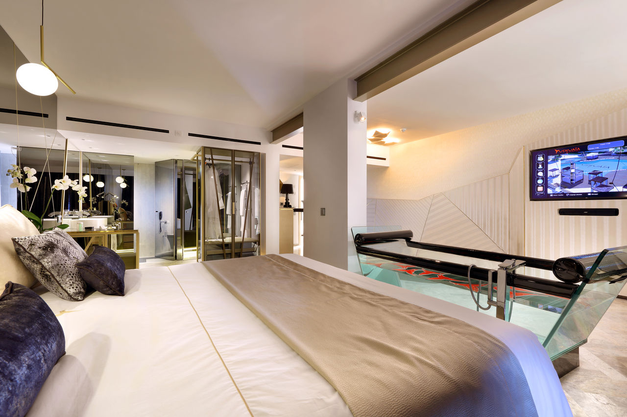 Suite Club (1 Adult)