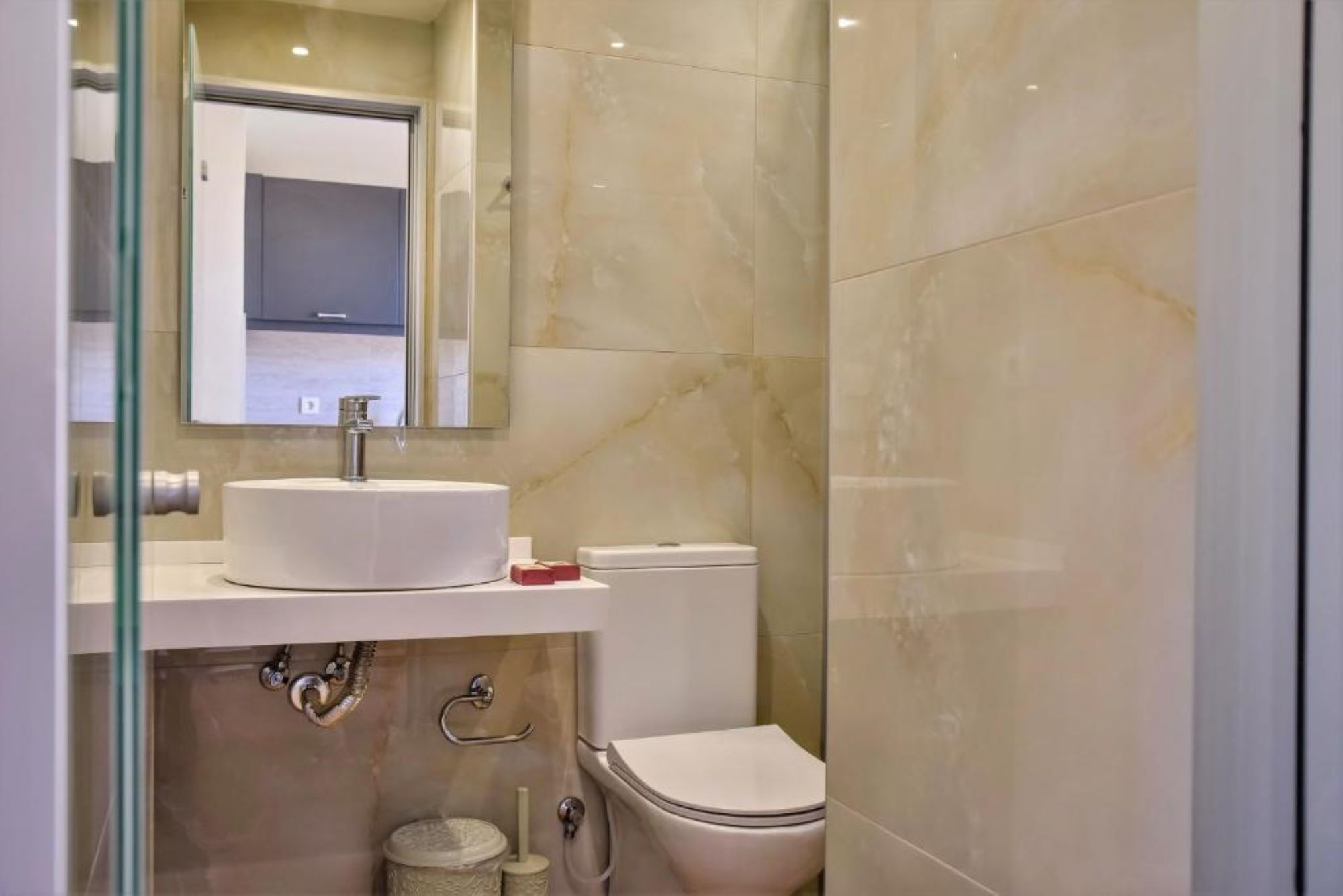 Double Room-Semi Basement