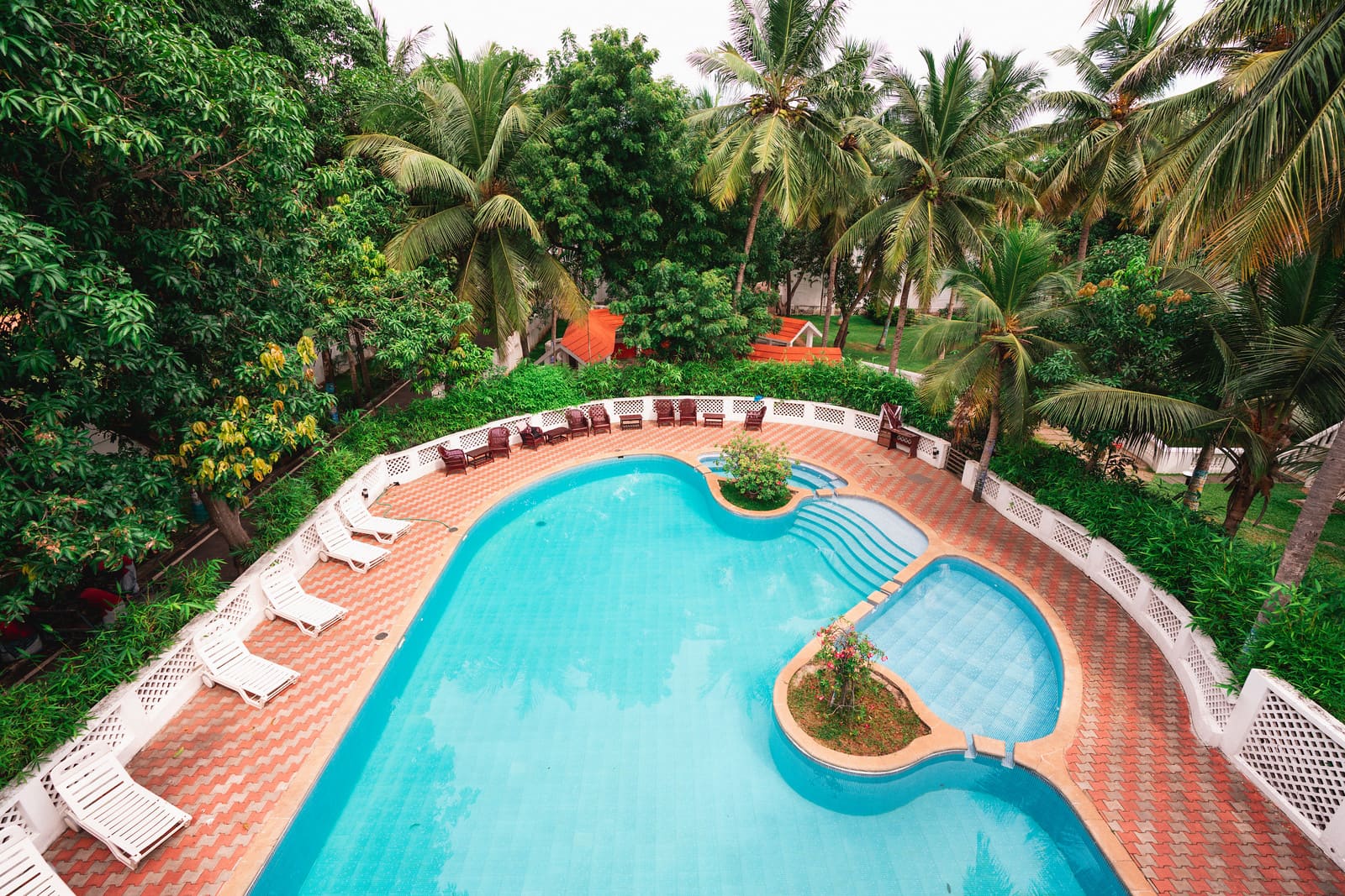 Shelter Beach Resort