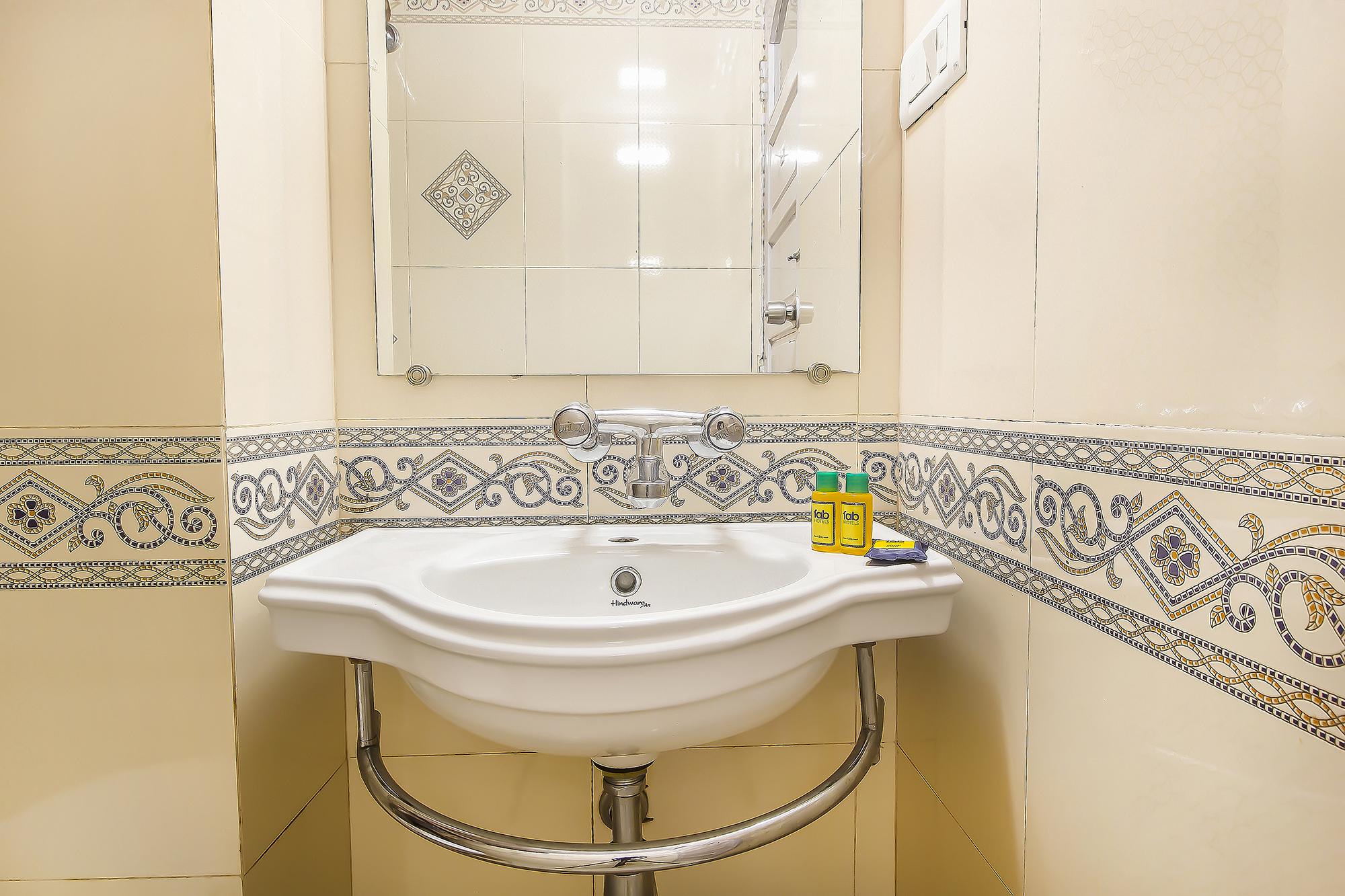 FabHotel Khems Shoram Palace Road