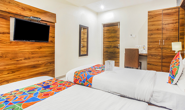 FabHotel Amour Andheri East, Mumbai 5
