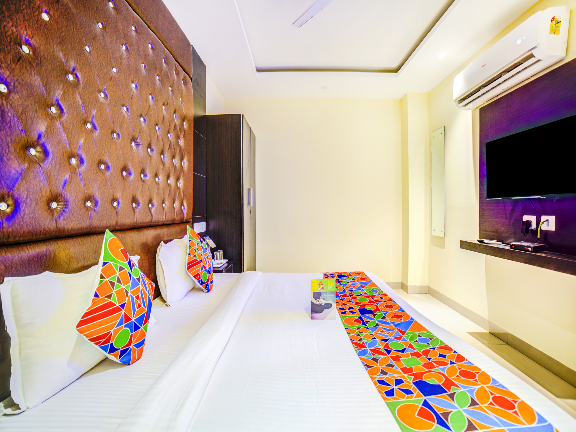 FabHotel Diamond Zirakpur - Fully Vaccinated Staff
