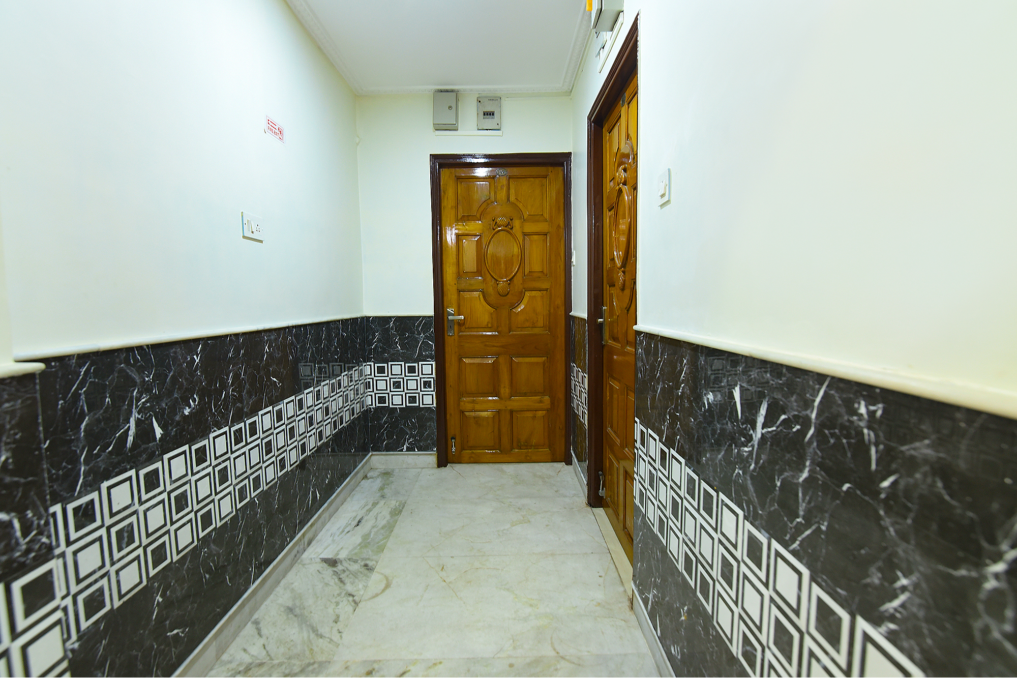 FabExpress Wild Orchid - Fully Vaccinated Staff, Kolkata 5