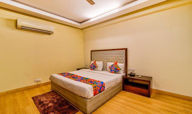 FabHotel Rivlet