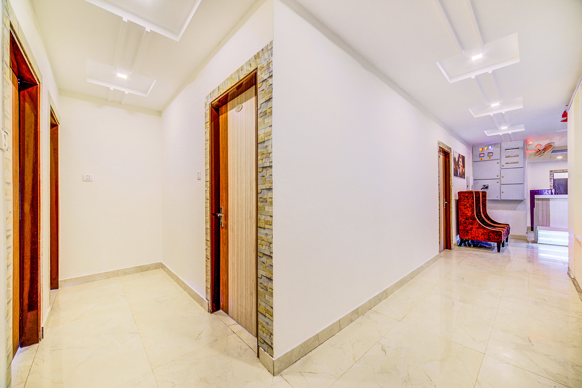 FabHotel The First, Zirakpur 5