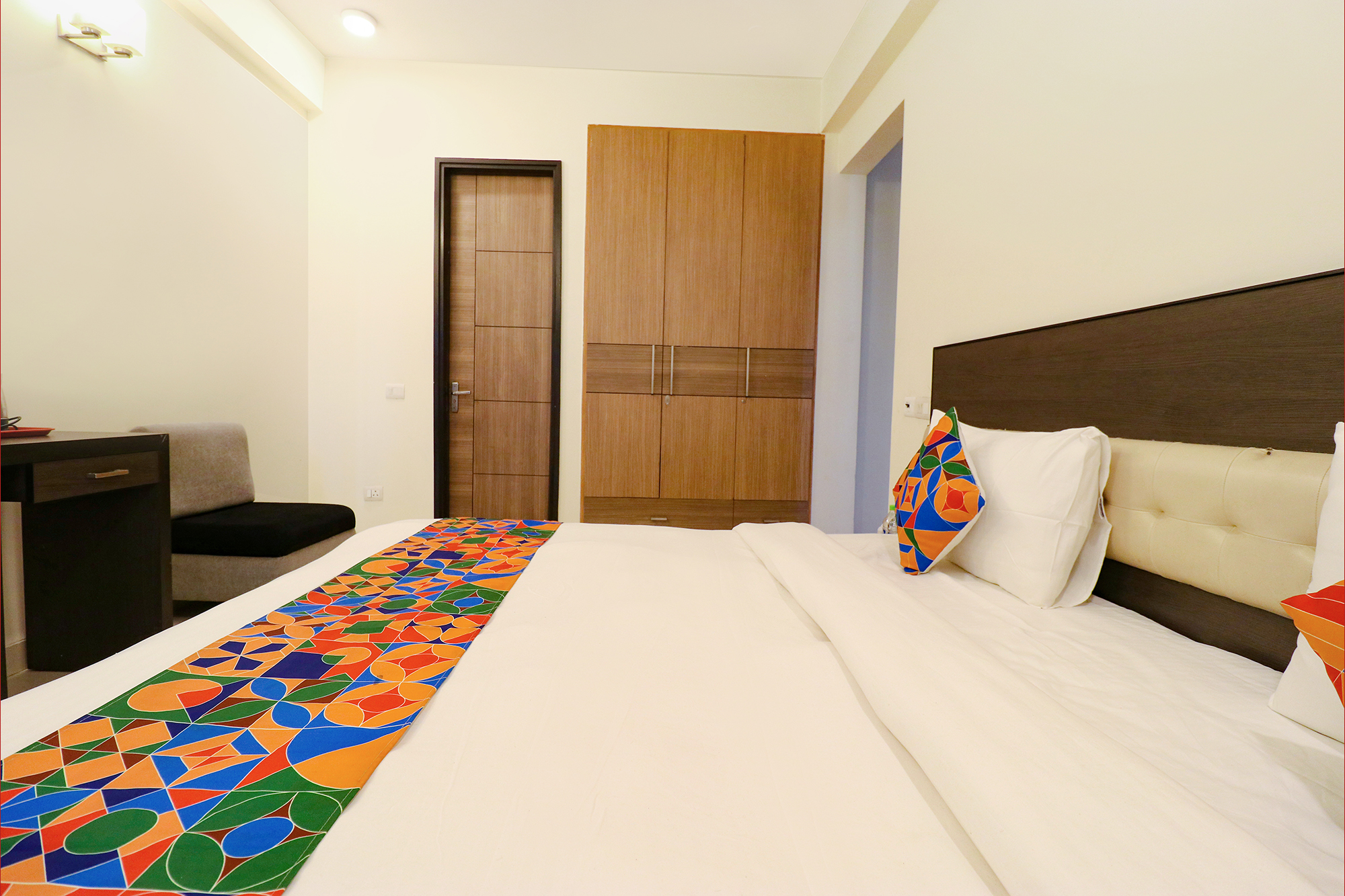 FabHotel Legacy Suites