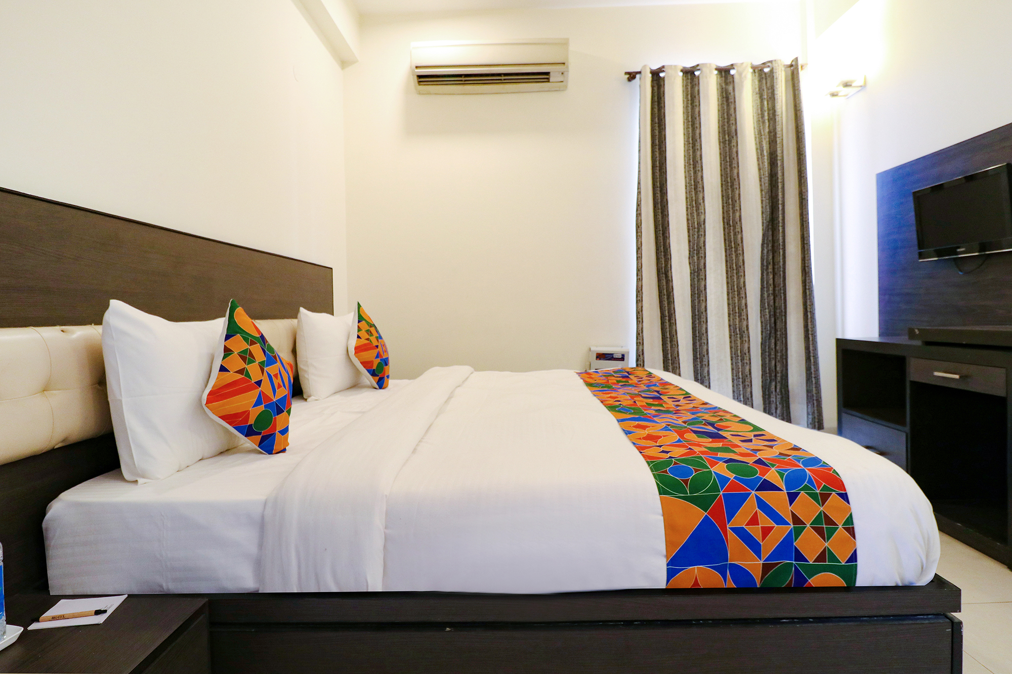 FabHotel Legacy Suites, Gurgaon 4