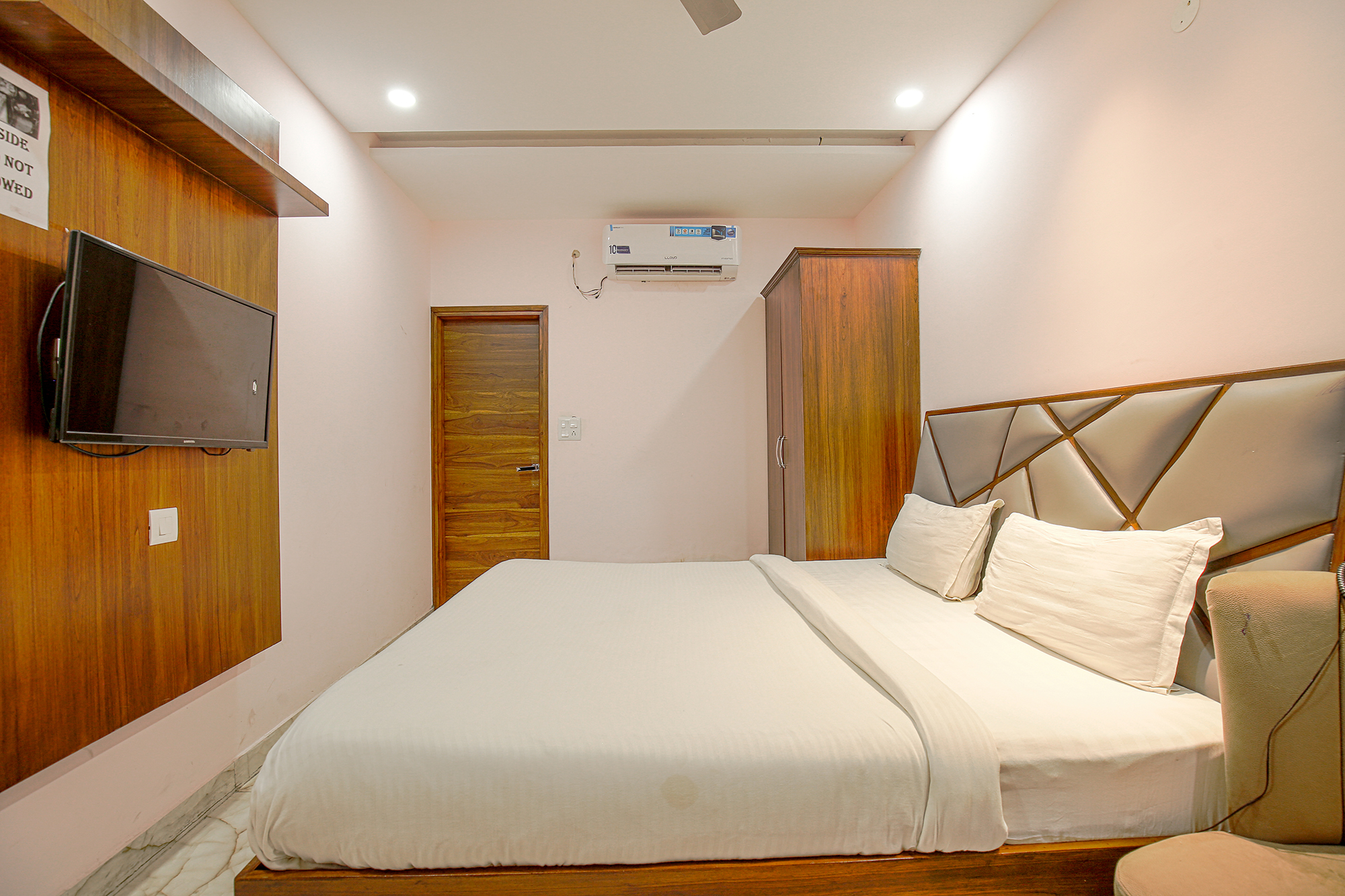 FabHotel Stevia, Zirakpur 4