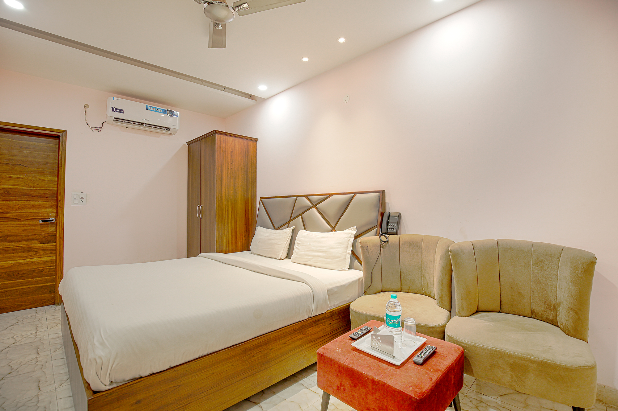 FabHotel Stevia, Zirakpur 5
