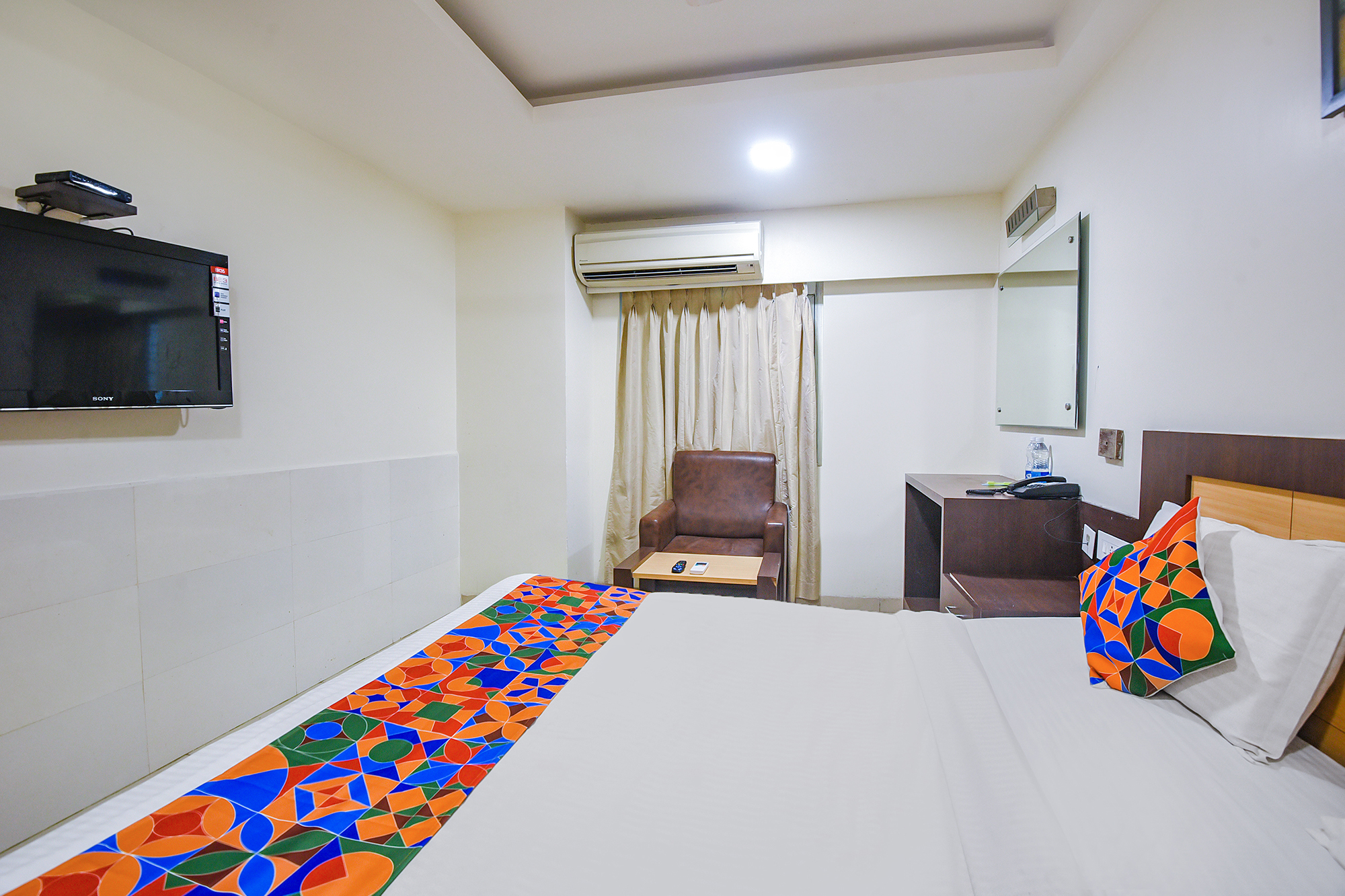 FabHotel Leela Grand Inn