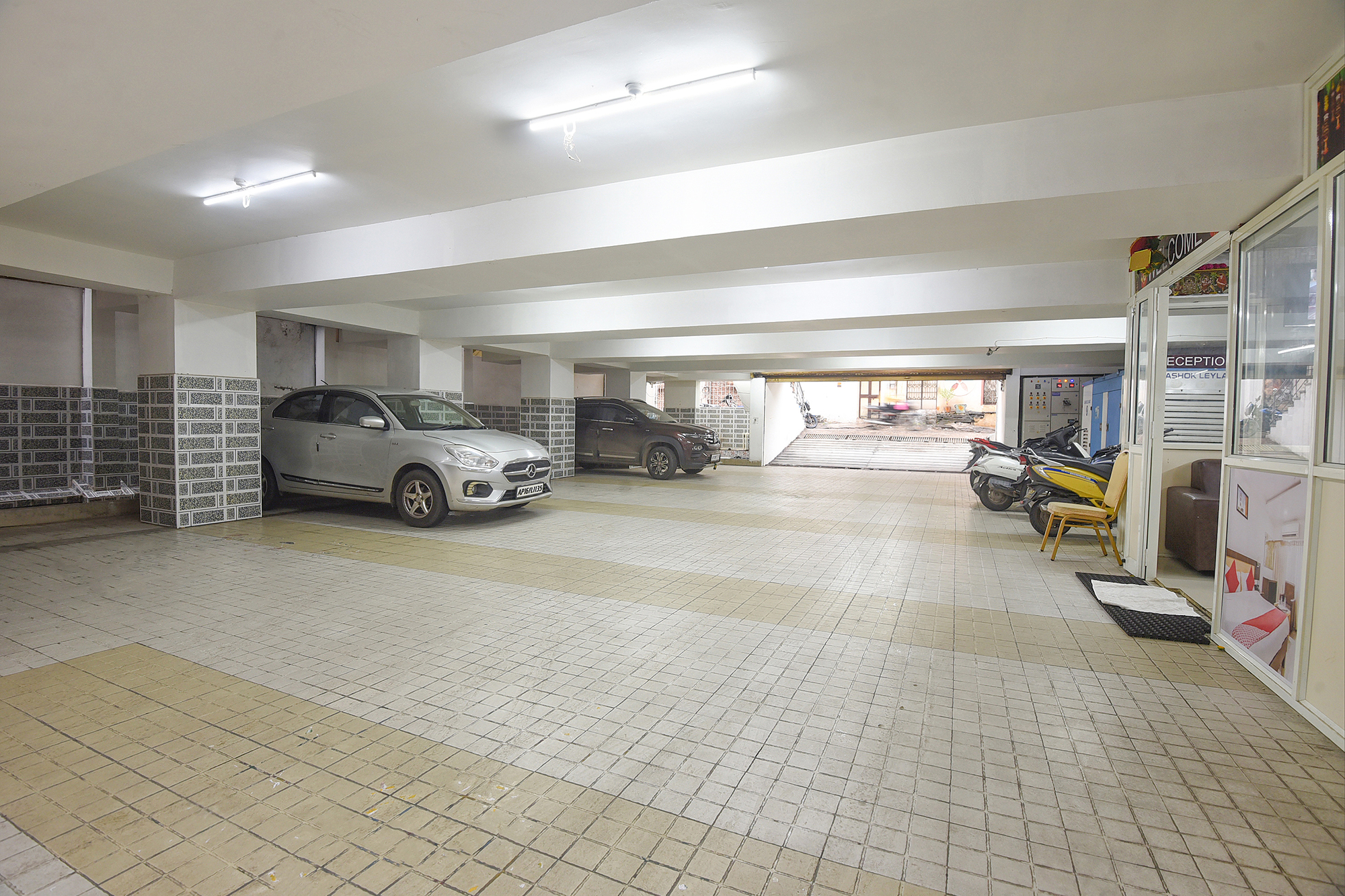 FabHotel Leela Grand Inn