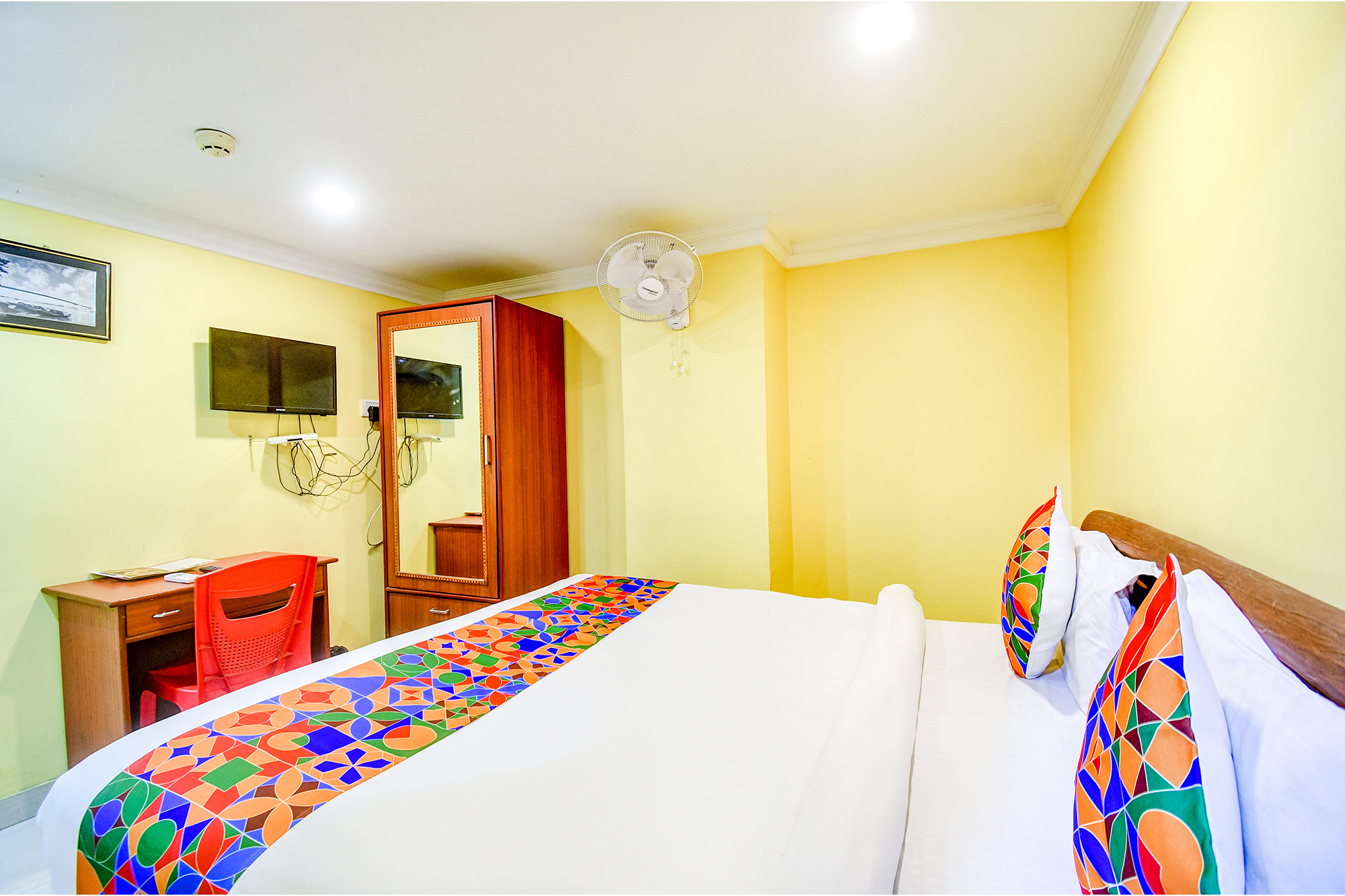 FabHotel Raj City Center 2