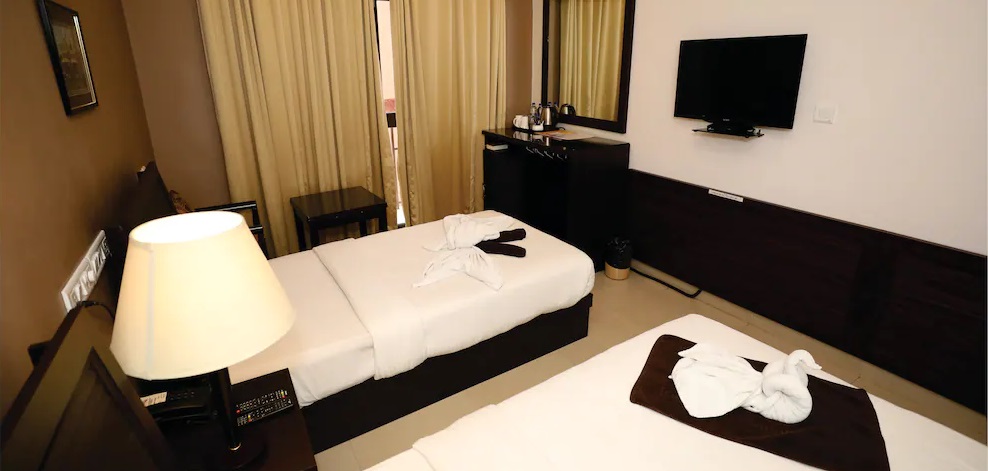 Premier Twin Bed Room