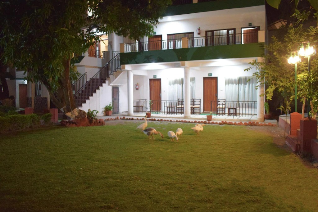 Corbett Paradiso Resort