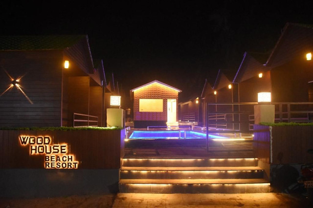 Wood House Beach Resort, Goa 4