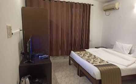 Candolim Hideout Resort