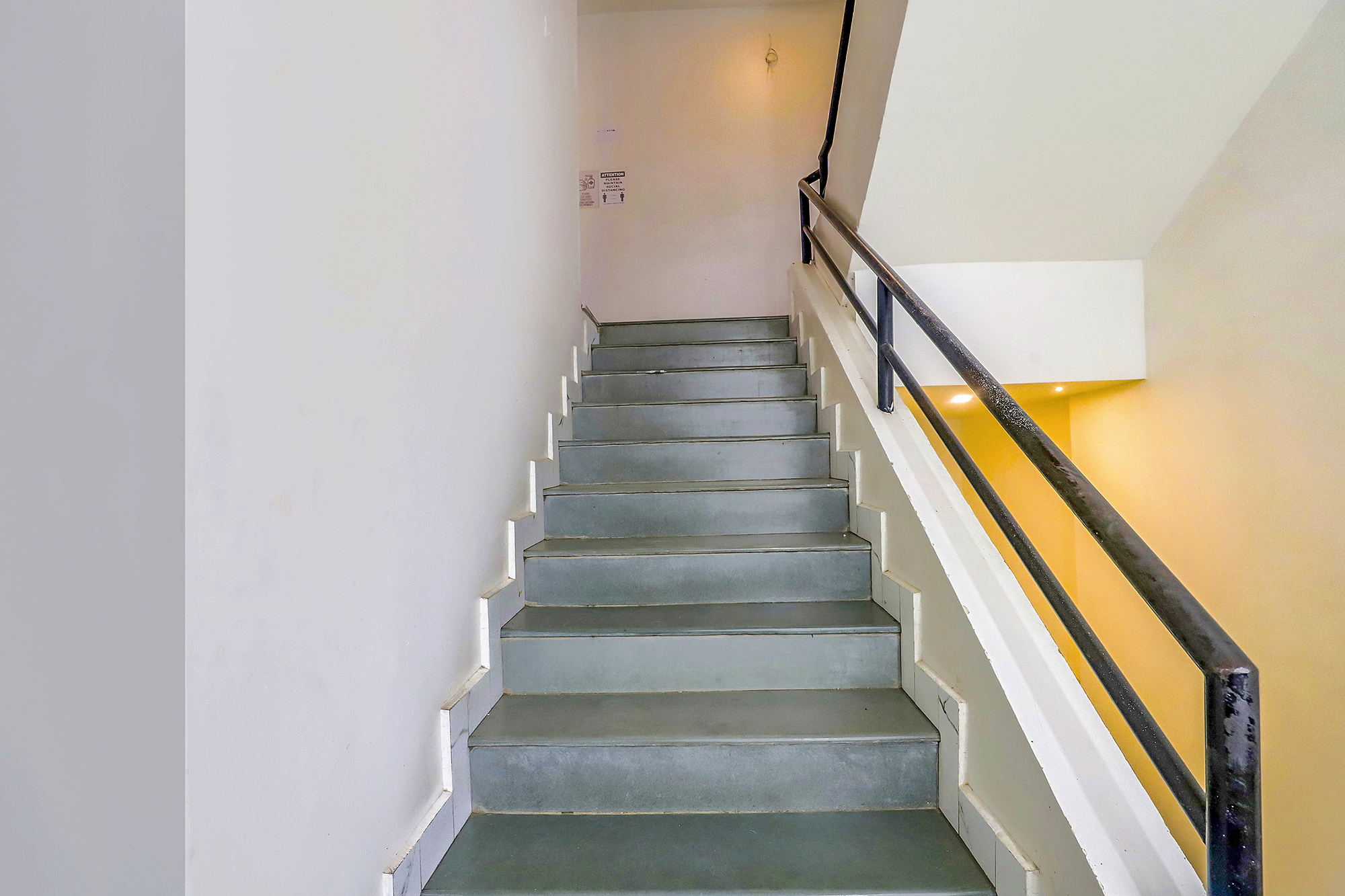 FabHotel Coral, Nagpur 5