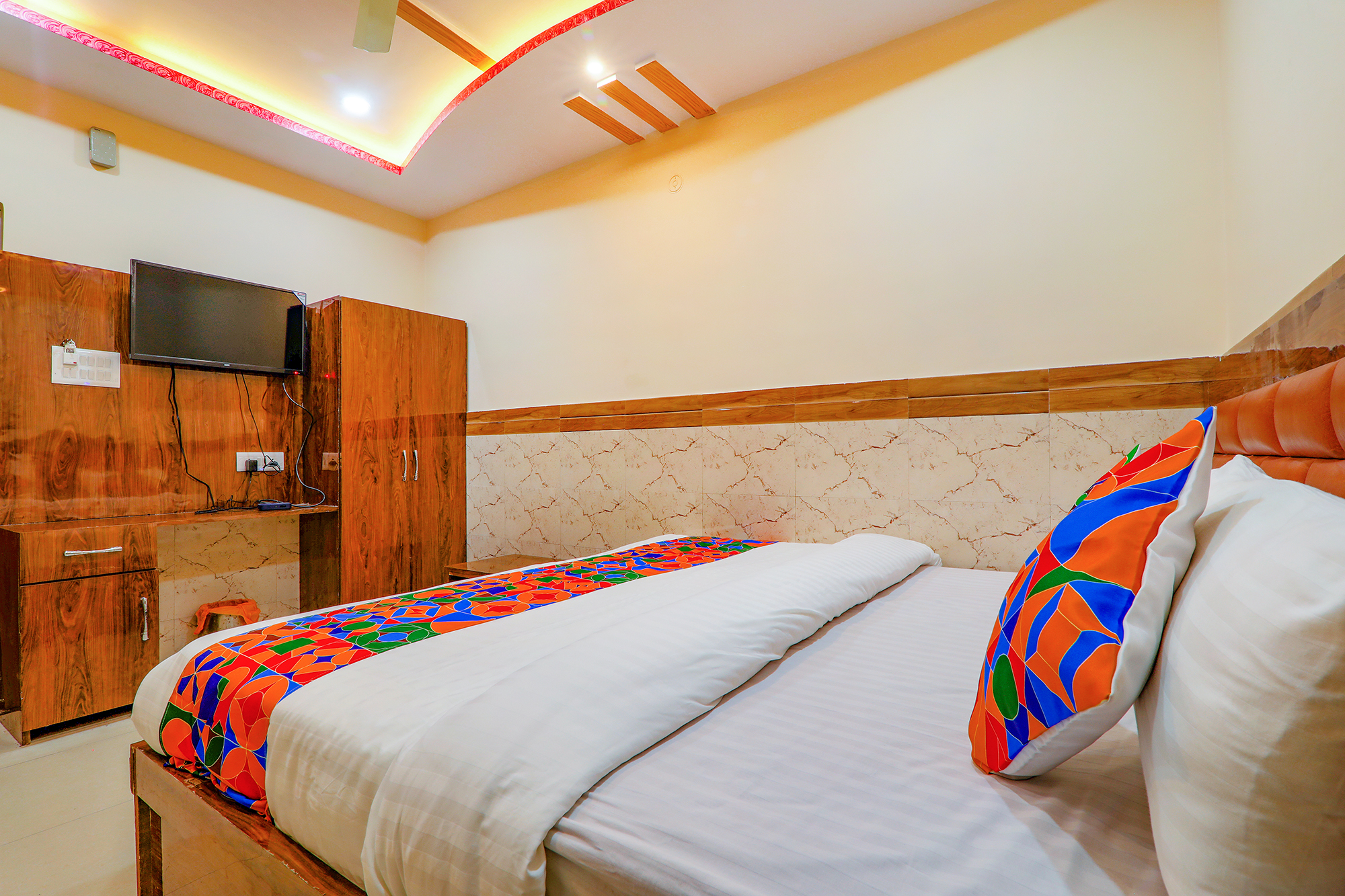 FabHotel Shree Galaxy